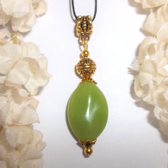 Green and Gold Necklace Jewelry Gift Idea NWT 6222 - Picture 1 of 8